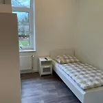 Zentrale Und Grosszuegige Monteurswohnung